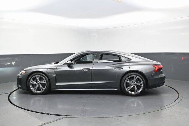 2023 Audi e-tron GT quattro Premium Plus