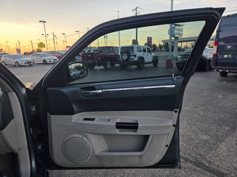 2005 Chrysler 300 C