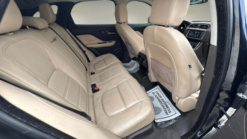 2017 Jaguar F-PACE 35t Prestige