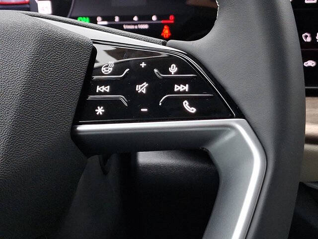 2025 Audi Q5 quattro Premium Plus TFSI