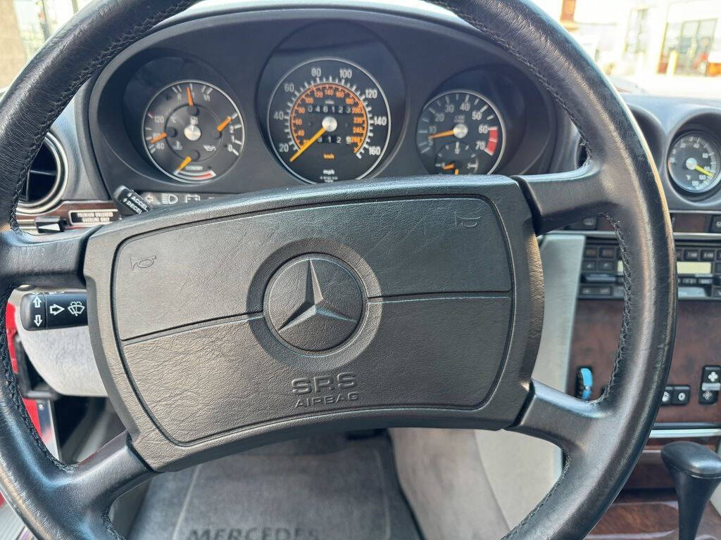 1989 Mercedes-Benz 560-Class 19