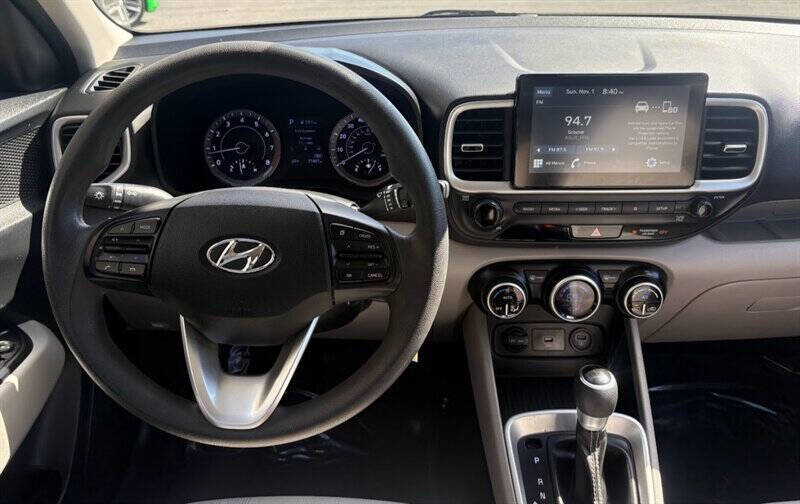 2020 Hyundai Venue SEL