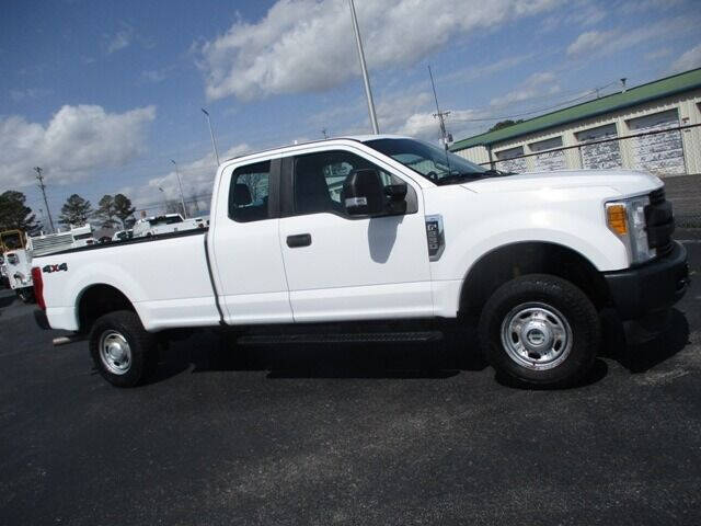 2017 Ford F-250 Super Duty for sale at GOWEN WHOLESALE AUTO in Lawrenceburg TN