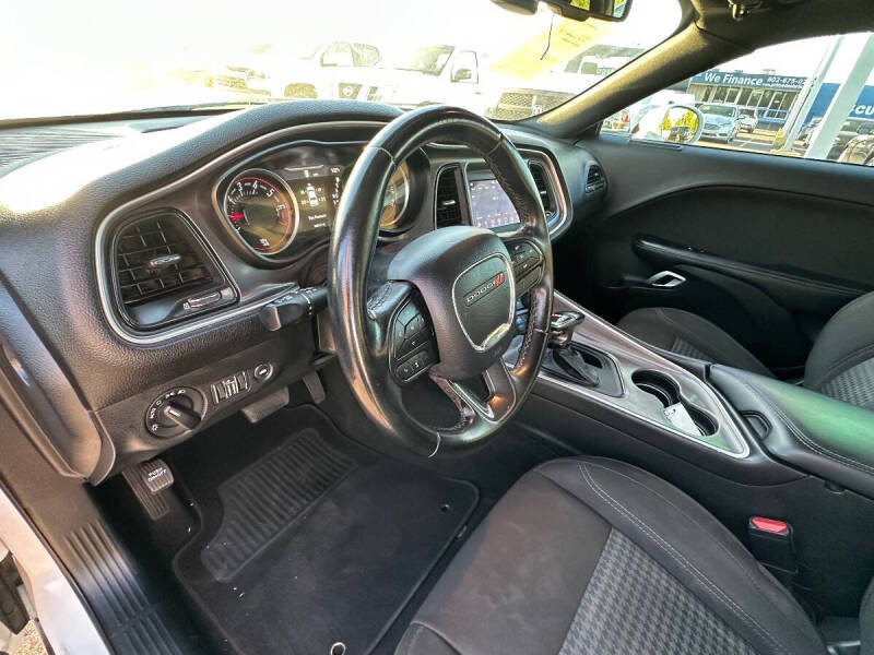 2020 Dodge Challenger SXT