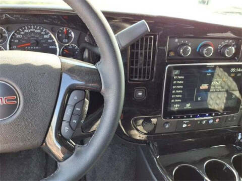 2025 GMC Savana 2500