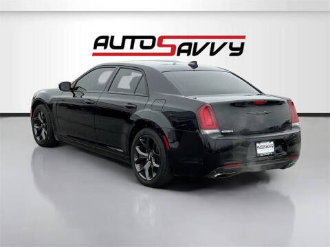 2023 Chrysler 300 Touring