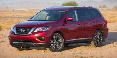 Nissan Pathfinder's photo