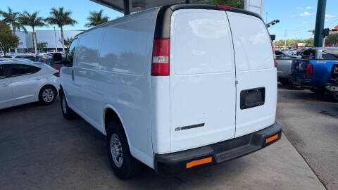 2017 Chevrolet Express 2500