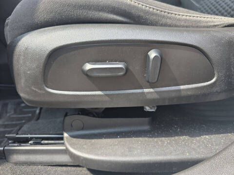 2017 GMC Acadia SLE-2