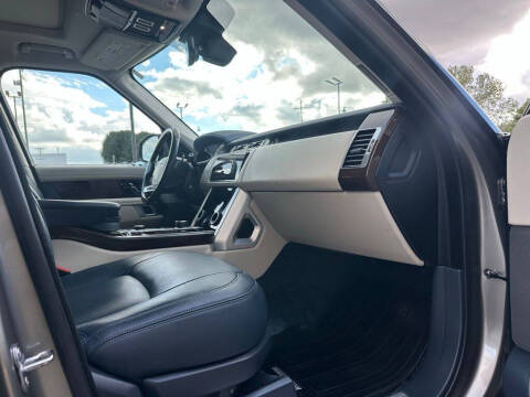 2020 Land Rover Range Rover P525 HSE