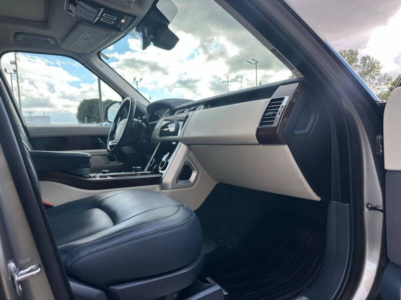 2020 Land Rover Range Rover P525 HSE