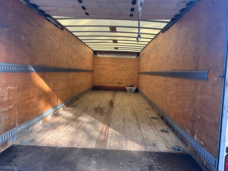 2022 Freightliner M2 106