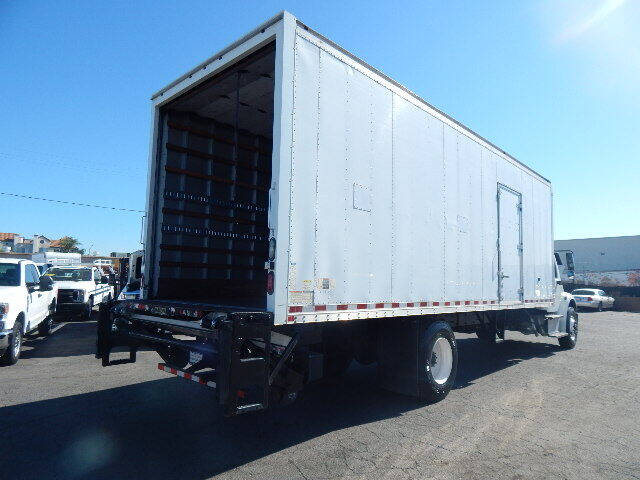2016 Freightliner M2 106