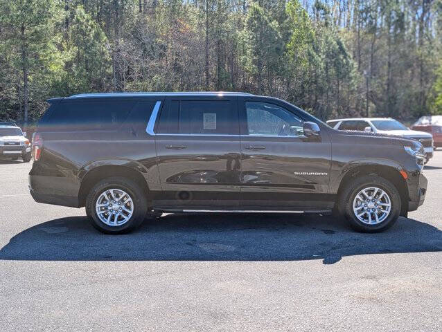2024 Chevrolet Suburban LT