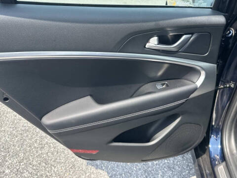 2026 Genesis G70 2.5T Standard