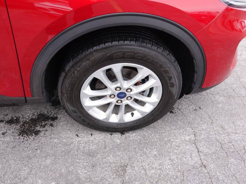 2022 Ford Escape SE