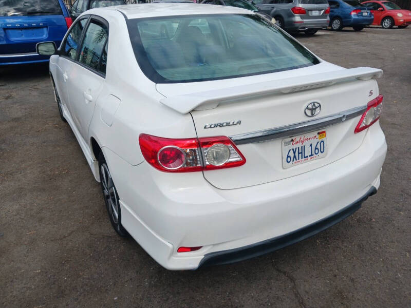 2012 Toyota Corolla S photo 8