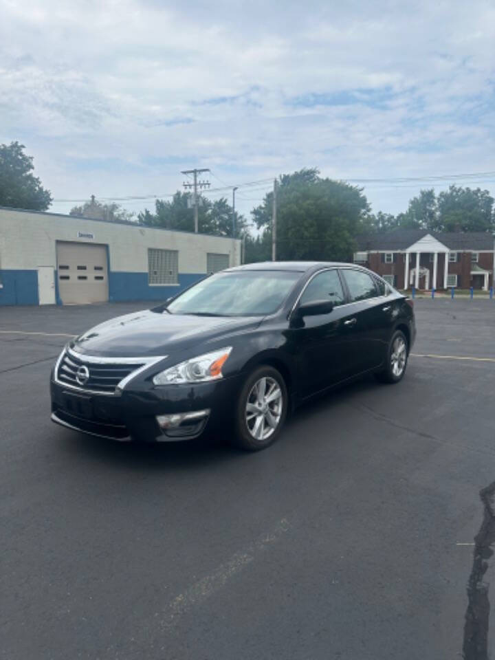 2014 Nissan Altima for sale at KING AUTO in Cleveland, OH