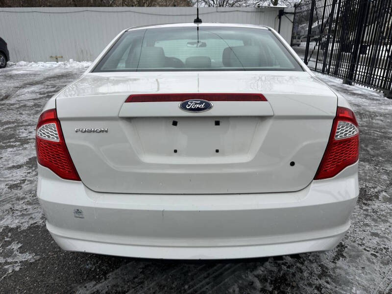 2012 Ford Fusion S