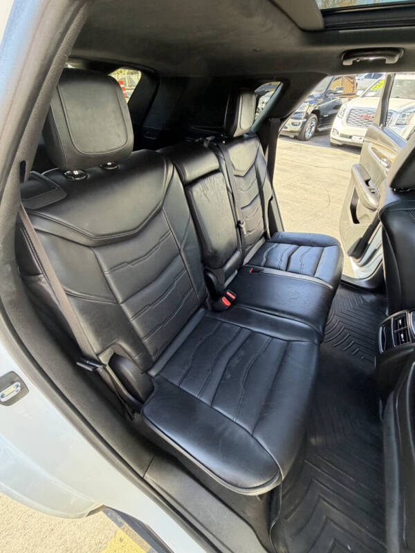 2017 Cadillac XT5 Platinum