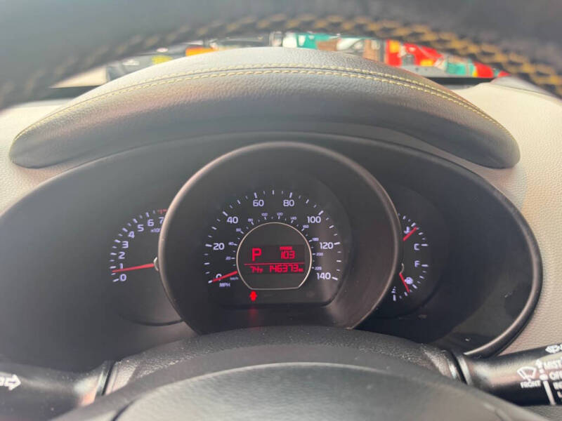2016 Kia Soul +