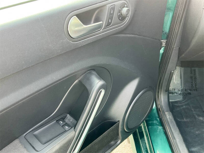 2018 Volkswagen Beetle 2.0T S