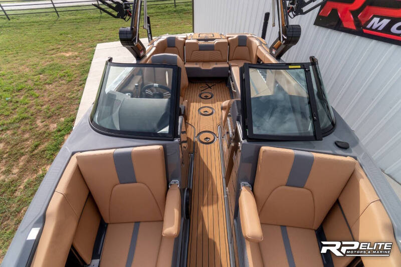 2025 MasterCraft X22