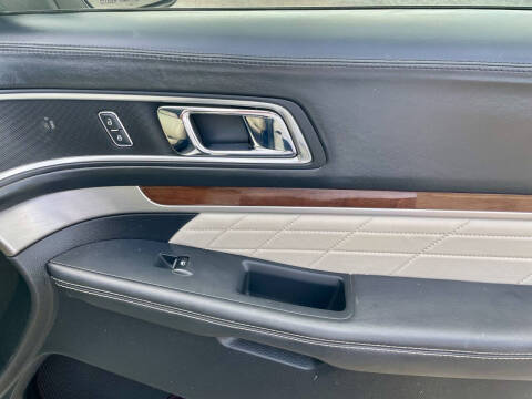 2016 Ford Explorer Platinum