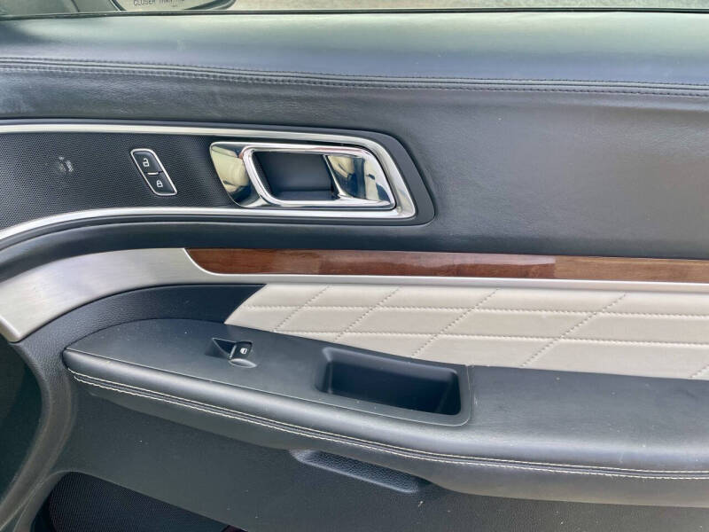 2016 Ford Explorer Platinum