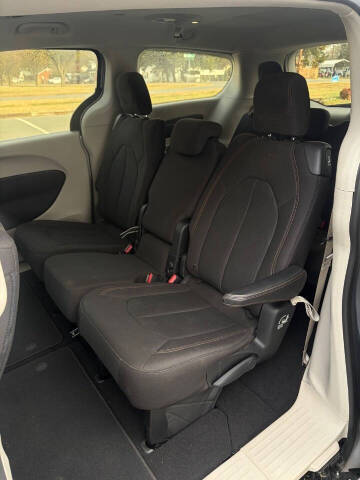 2017 Chrysler Pacifica Touring