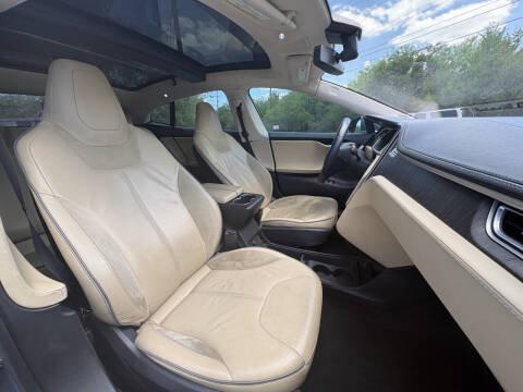 2013 Tesla Model S Performance