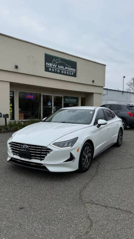 2022 Hyundai Sonata Hybrid Blue