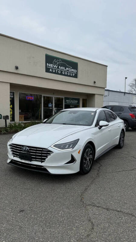 2022 Hyundai Sonata Hybrid Blue