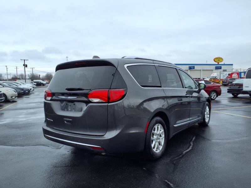 2020 Chrysler Pacifica Touring L