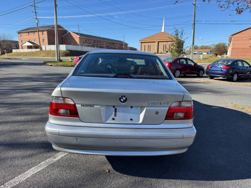 2003 BMW 5 Series 530i