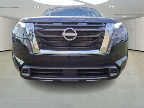 2024 Nissan Pathfinder SV