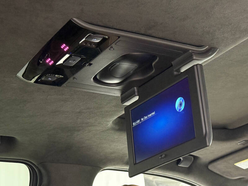 2019 Cadillac Escalade ESV Platinum