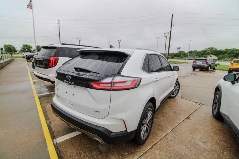 2023 Ford Edge Titanium