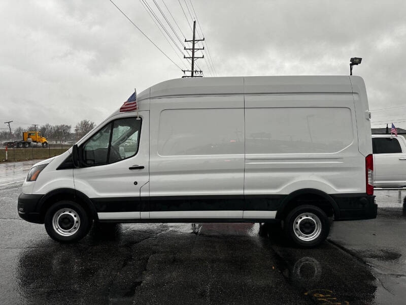 2024 Ford Transit Van Base's photo