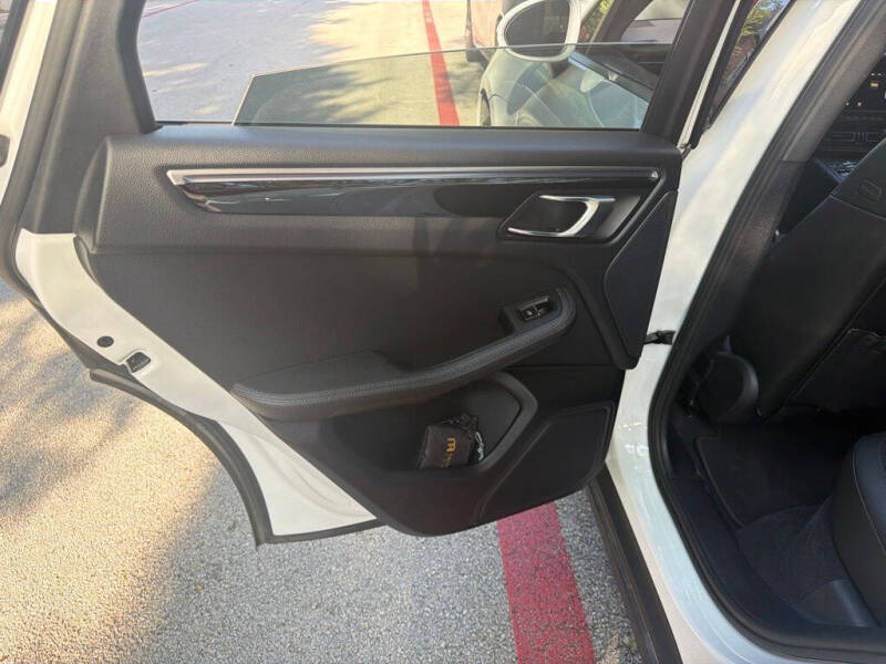 2021 Porsche Macan