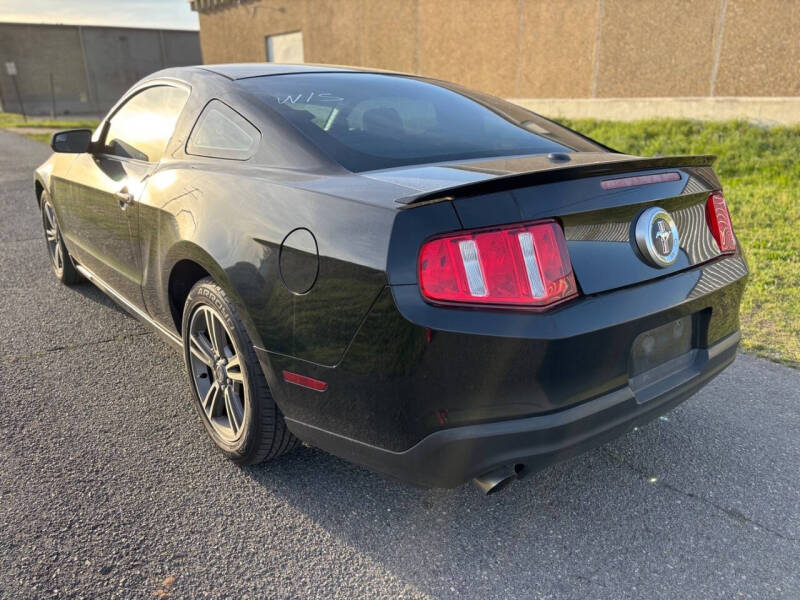 2012 Ford Mustang V6 Premium