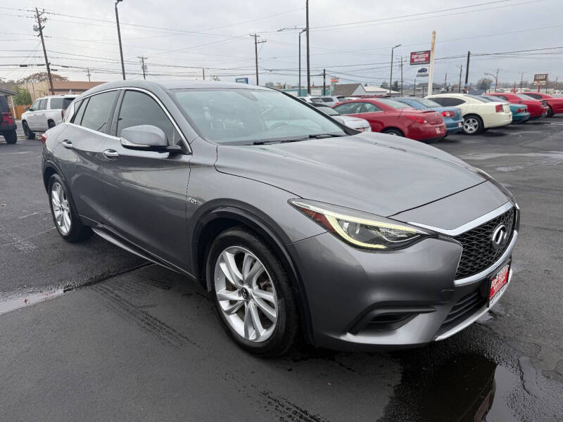 2018 Infiniti QX30 Luxury