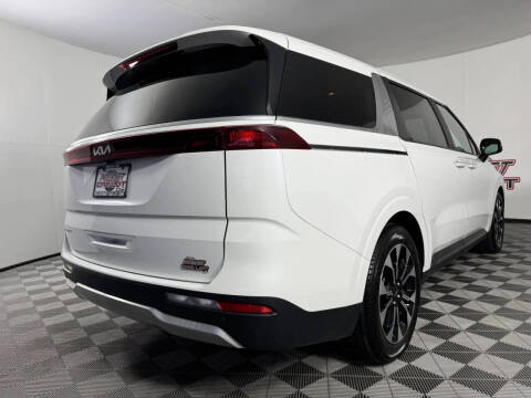 2024 Kia Carnival EX