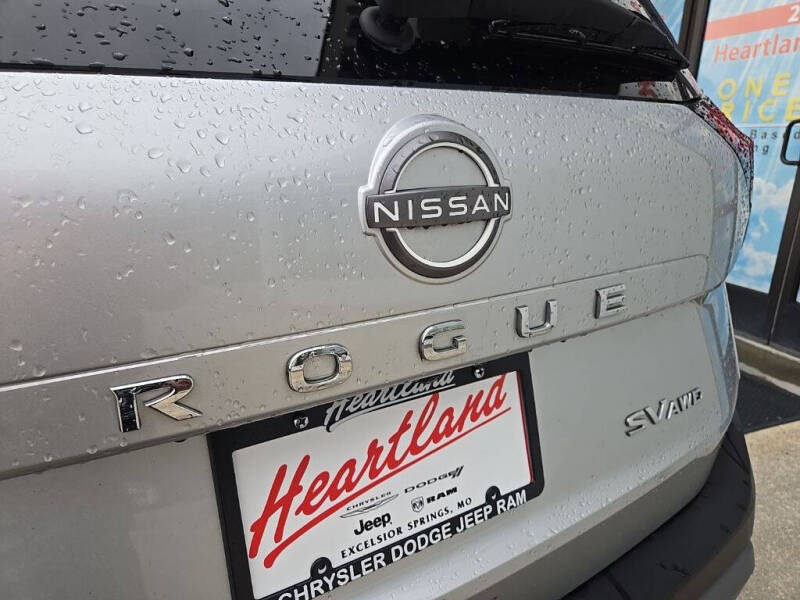 2023 Nissan Rogue SV