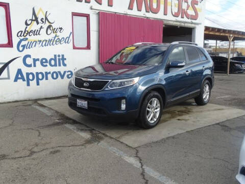 2015 Kia Sorento for sale at New Start Motors in Bakersfield CA