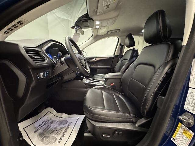 2022 Ford Escape Hybrid SEL