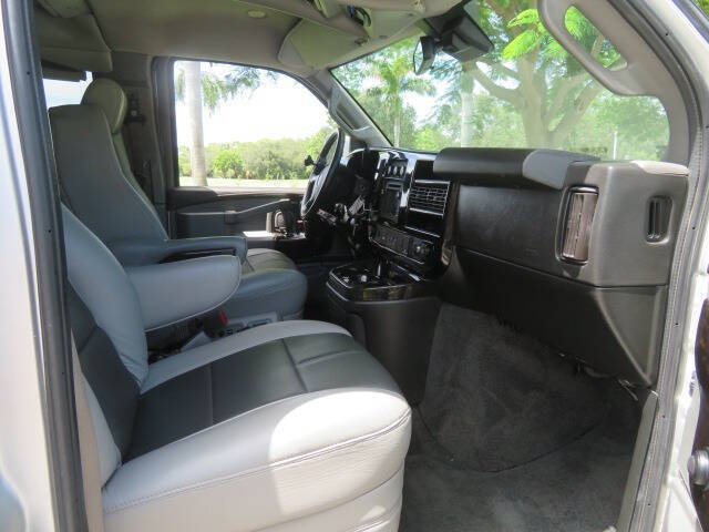 2019 GMC Savana 2500