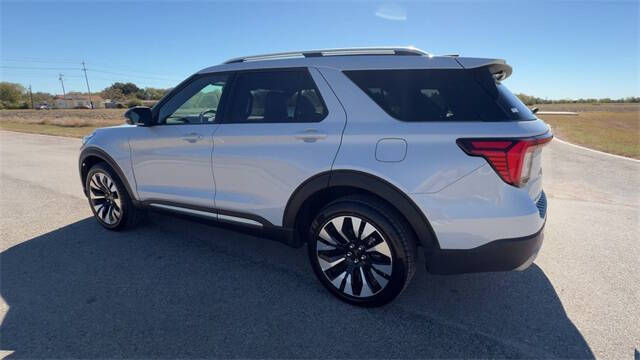 2025 Ford Explorer Platinum