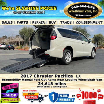 2017 Chrysler Pacifica for sale at Wheelchair Vans Inc in Laguna Hills CA