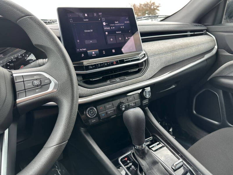2023 Jeep Compass Sport